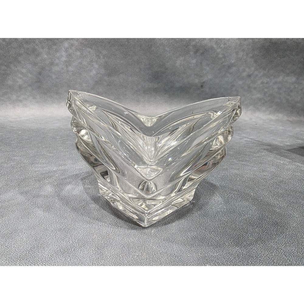 Heavy Lead Crystal Heart Shaped Ribbed V-Neck Decorative Bowl Trinket Dish